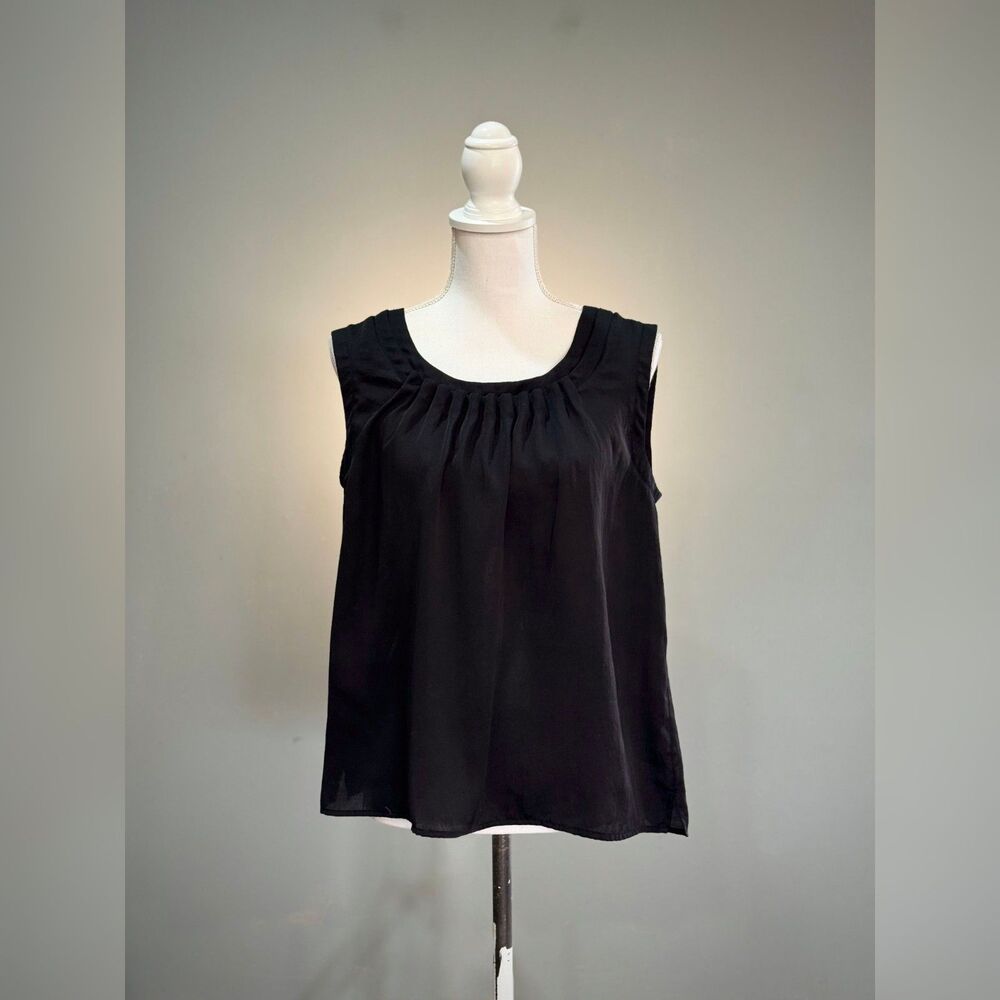 Black Talbots Pleated Sleeveless Blouse Size MP VGUC